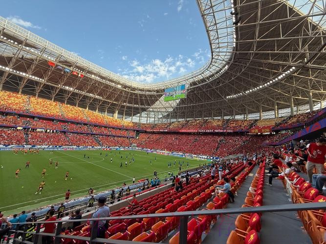 新华社：2023年亚洲杯场馆建设全面提速